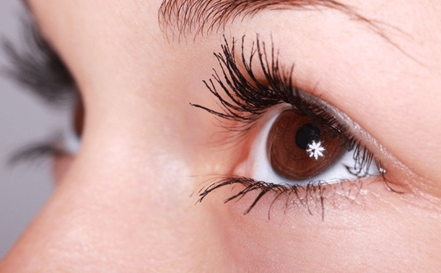 “눈에서 나타난 ‘이것’ 보고 눈 건강 확인 하세요” 매일 아침 쉽고 빠르게 눈 건강 확인하는 방법